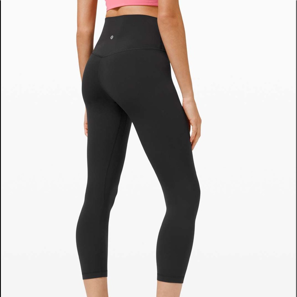 black lululemon align leggings!